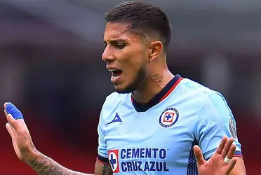 Paco Villa habló del mal desempeño del central de Cruz Azul Carlos Salcedo.