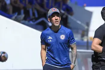 Vicente sánchez con Cruz Azul - Foto: Instagram (IG Vicente Sánchez)