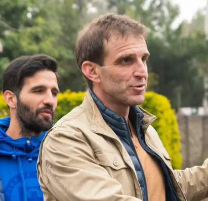 Cardacio (atrás) e Iván Alonso - Foto: X