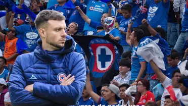 Afición de Cruz Azul de fondo y Anselmi en primer plano/FOTO La Máquina Celeste