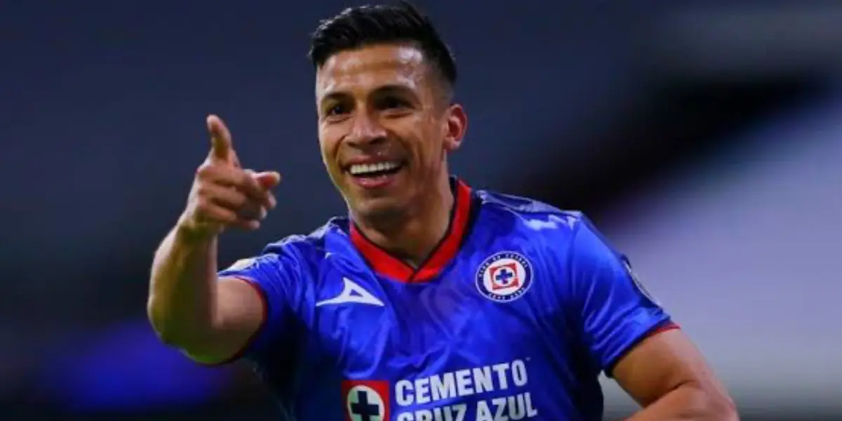 Ángel Sepúlveda ya es hombre récord en Cruz Azul - Foto: X