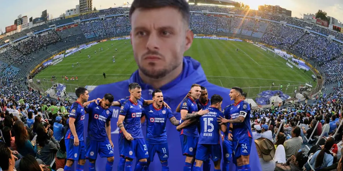 Anselmi con el equipo de Cruz Azul y la afición/La Máquina Celeste