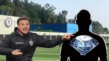 Anselmi señalando dando indicaciones más un jugador oculto