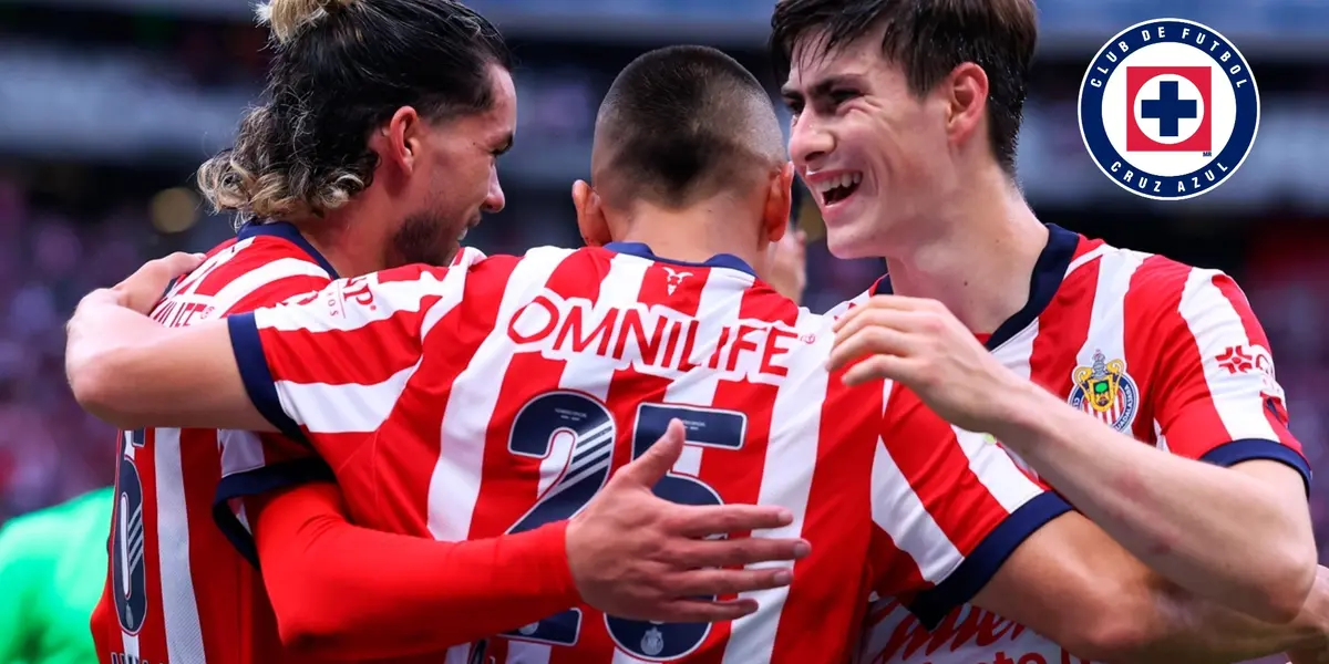 Cade Cowell, Roberto Alvarado y la "Hormiga" - Foto: Mexsport