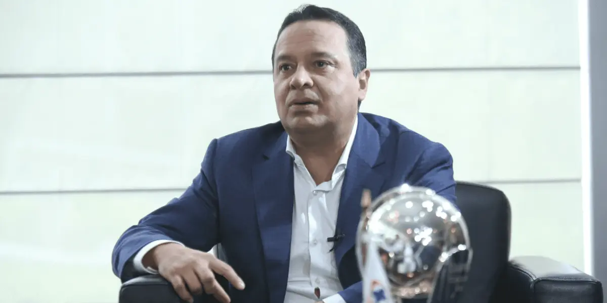 Críticas a la directiva de Cruz Azul por fallas en el mercado de fichajes y la reincorporación de Iván Morales