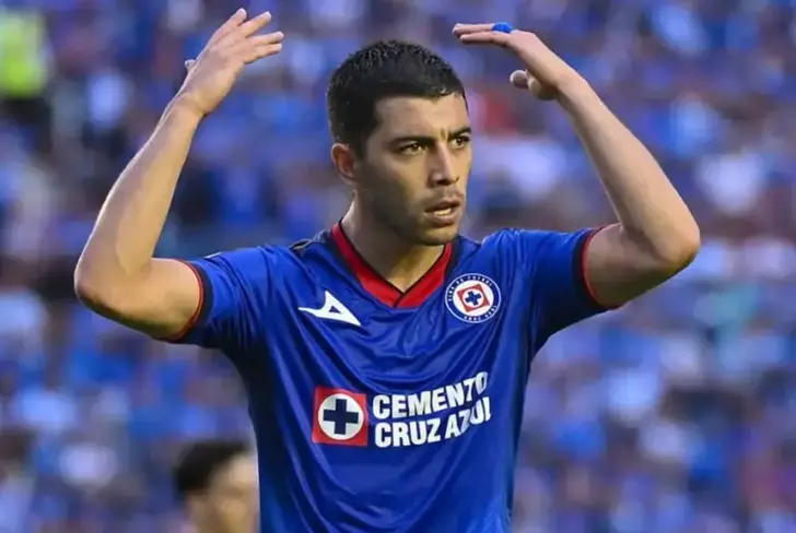 Erik Lira de Cruz Azul - Foto: Imago