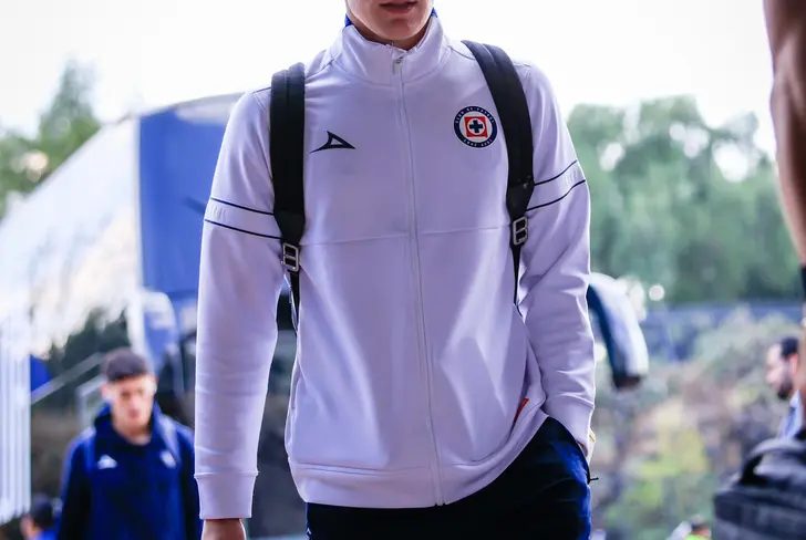 Mateusz Bogusz ya está en CU - Foto: X (@CruzAzul)