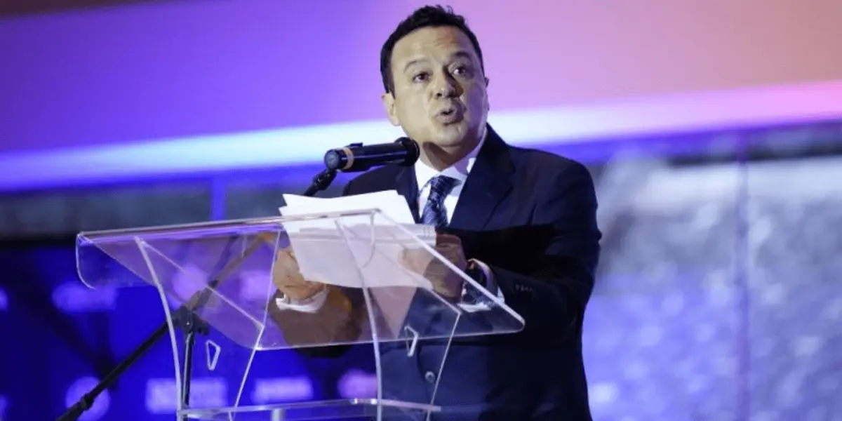 Después de la derrota contra Pachuca, Víctor Velázquez tuvo un encuentro con el plantel en los vestidores