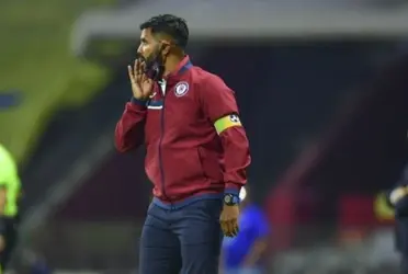 El auxiliar fue quien tuvo que dirigir el partido de semifinales por la ausencia de Reynoso