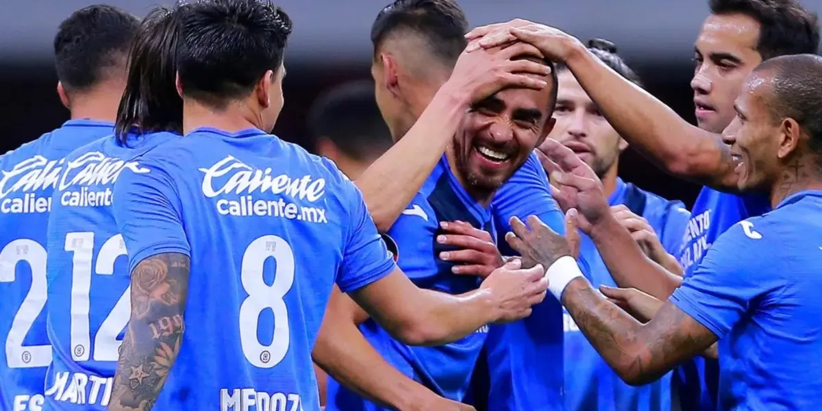 El becado como le llamaban en Cruz Azul, ahora es la figura de su equipo