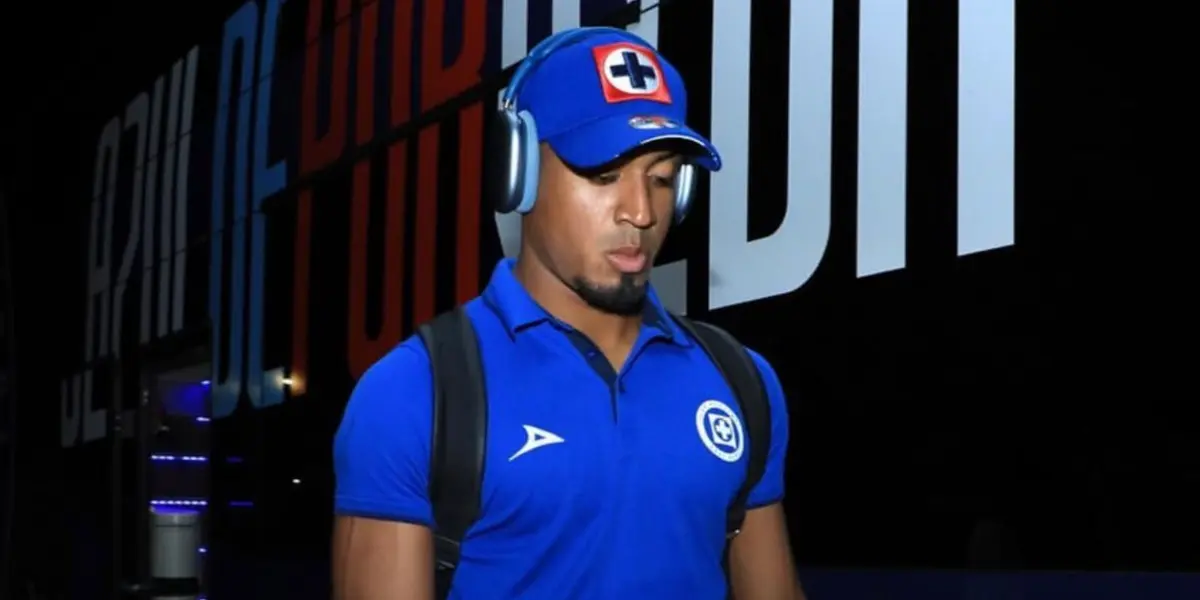 El central del Cruz Azul fue contratado por el cuadro cementero esta temporada, ha sido un fijo desde que llegó a la Máquina y no dudo en reconocer al GOAT del futbol.