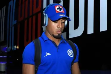 El central del Cruz Azul fue contratado por el cuadro cementero esta temporada, ha sido un fijo desde que llegó a la Máquina y no dudo en reconocer al GOAT del futbol.