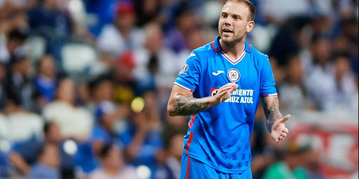 El delantero admitió que soñaba con ser médico.