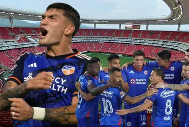 El delantero mexicano interesa a La Máquina Celeste en este mercado de fichajes.