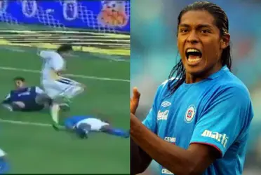 El ex central de Cruz Azul inmortalizado por su mano dentro del área no vive lejos de las canchas