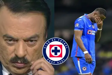 El reportero no se guardó nada en contra de un jugador.