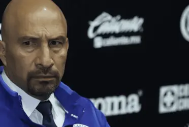 Encuentro estratégico de Víctor Velázquez con el plantel de Cruz Azul después de la derrota ante Querétaro