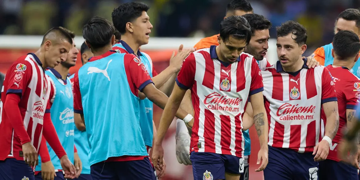equipo de Chivas 2034 triste/La Máquina Celeste