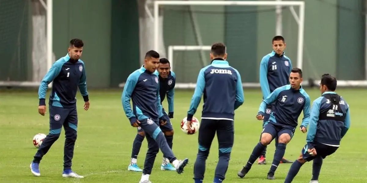 Equipo de Cruz Azul entrenando en La Noria/La Máquina Celeste
