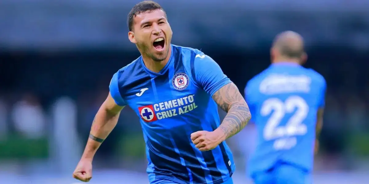 Escobar y Anselmi tienen discordia desde la llegada del DT argentino / Foto: Debate