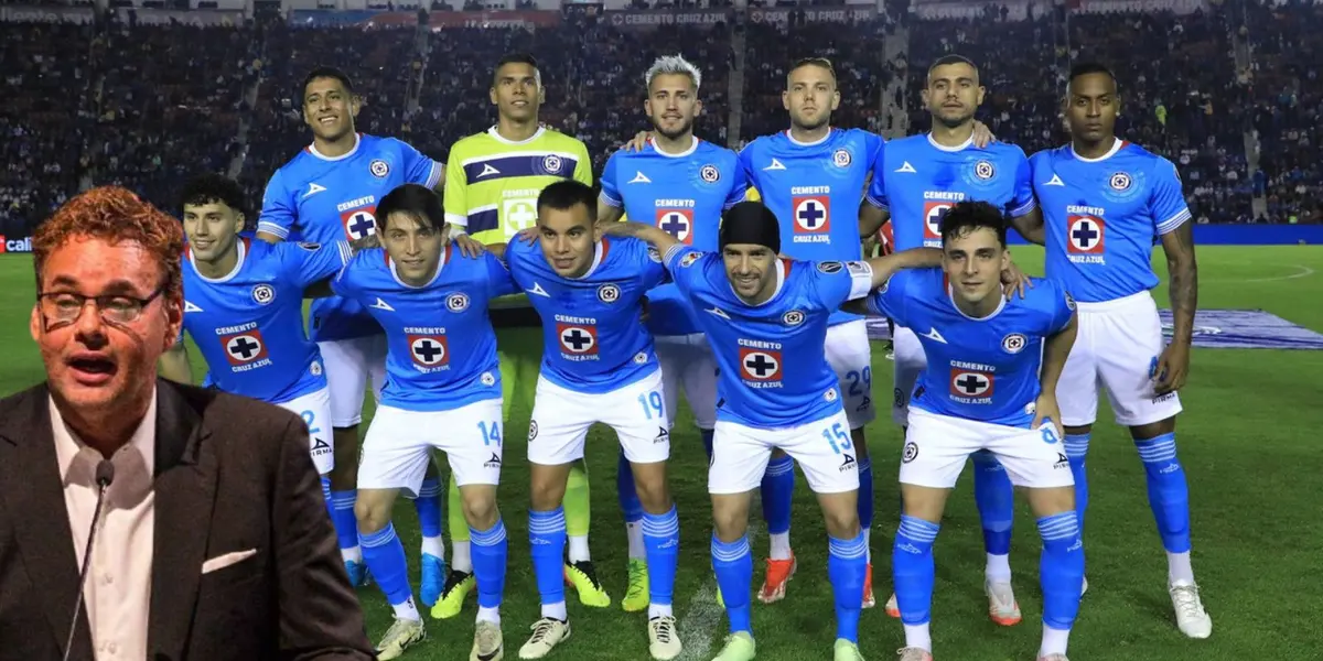 Faitelson con jugadores de Cruz Azul/FOTO: Récord