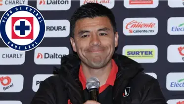 Gonzalo Pineda con cruz Azul/FOTO: Bolavip