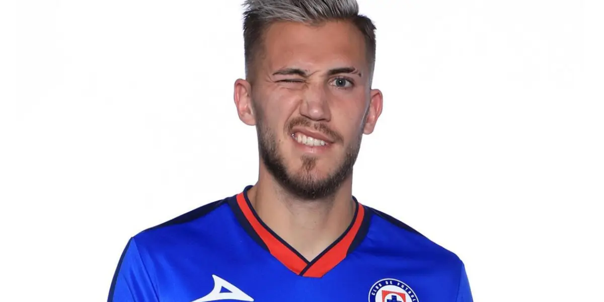 Gonzalo Piovi en su llegada a Cruz Azul - Foto: Cruz Azul