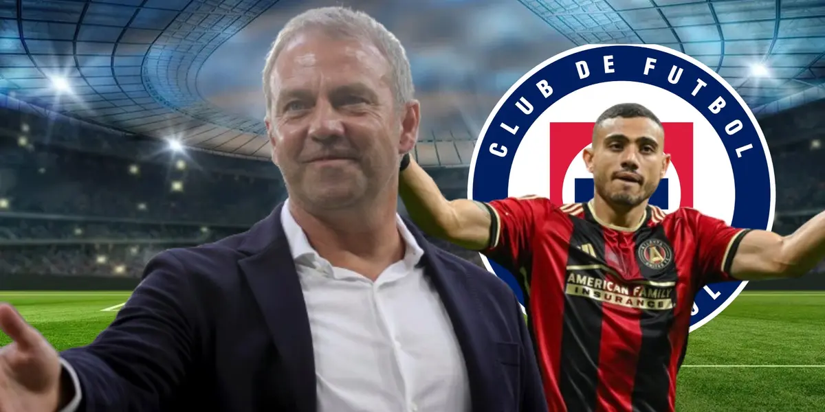 Hans Flick con el delantero del Atlanta Giorgios Giakoumakis