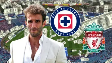 Iván Alonso, con los escudos de Cruz Azul y Liverpool/La Máquina Celeste