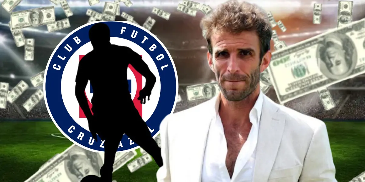 Iván Alonso junto a un jugador oculto, el escudo de Cruz Azul/La Máquina Celeste