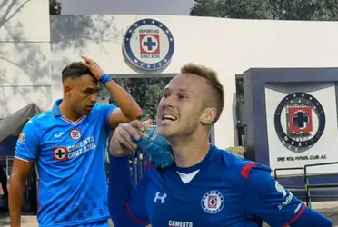 Iván Morales puede pasar a ser uno de los peores fichajes en la historia de Cruz Azul, y eso que de verdad no me veo tan mal diciendo que el peor.