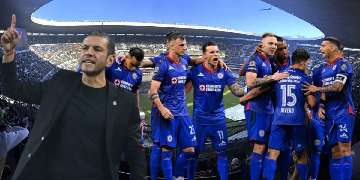 Jaime Lozano con el equipo de Cruz Azul en el Azteca