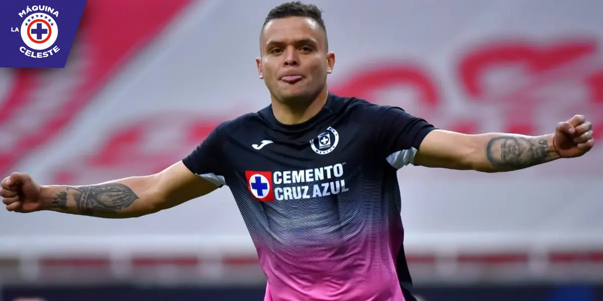 Jonathan Rodríguez en Cruz Azul (Fuente: MEXSPORT)