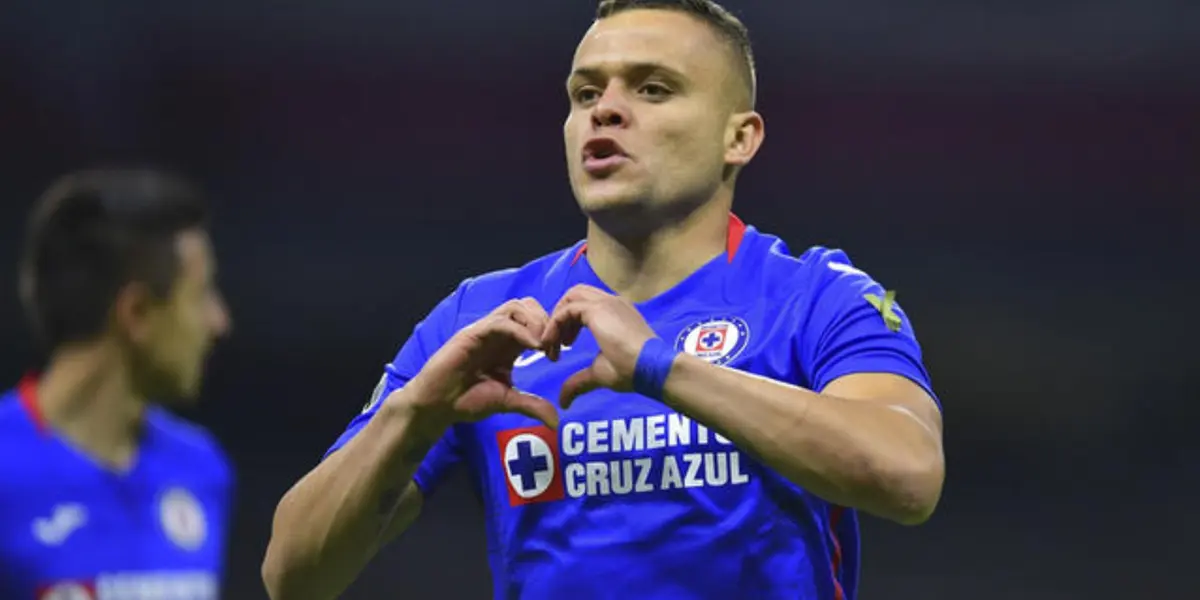 Jonathan Rodríguez parece no llegará a Cruz Azul