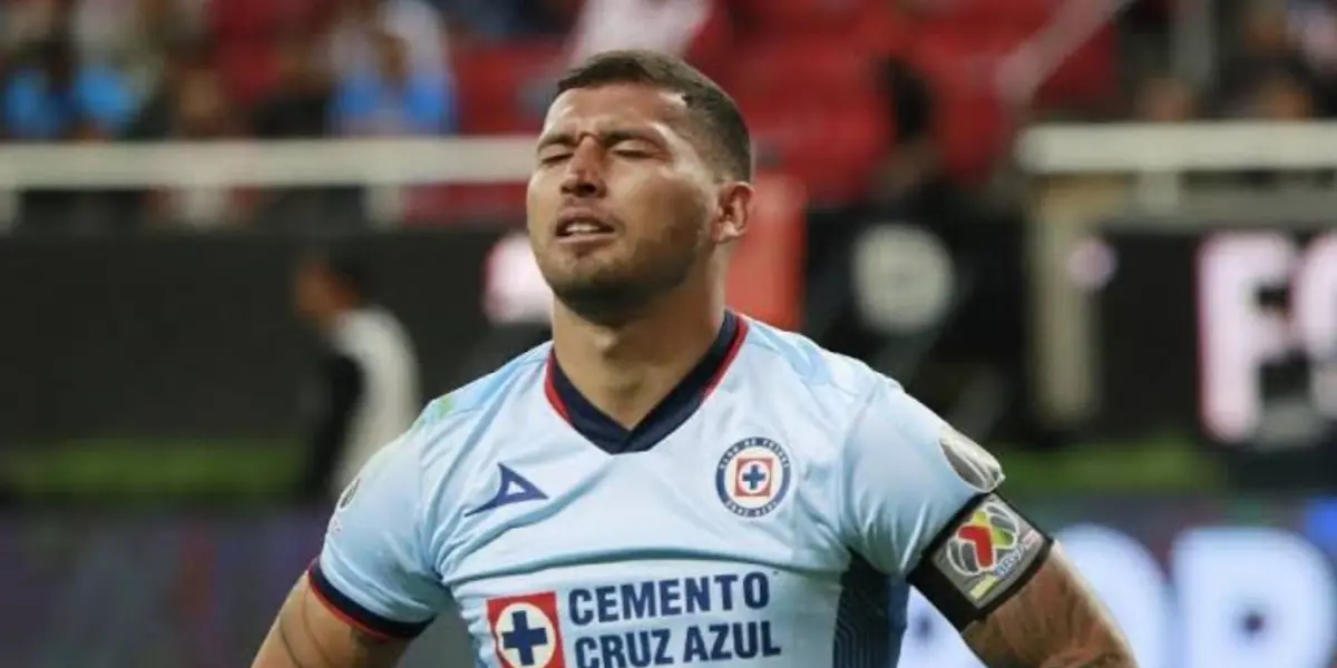 Juan Escobar con Cruz Azul/FOTO: Mexsport