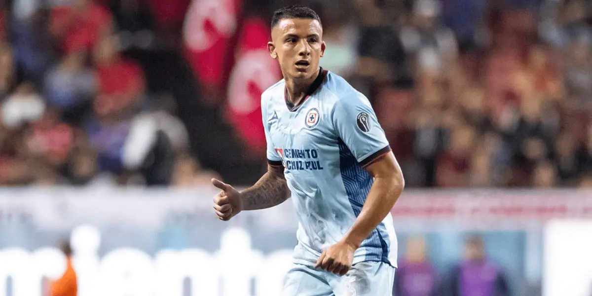 Jugadores de Cruz Azul, incluido Carlos Salcedo, fueron captados en redes sociales disfrutando del cumpleaños de Kevin Castaño