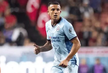 Jugadores de Cruz Azul, incluido Carlos Salcedo, fueron captados en redes sociales disfrutando del cumpleaños de Kevin Castaño