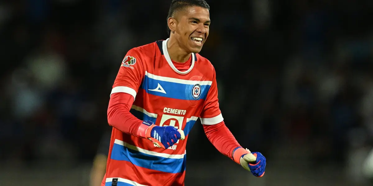 Kevin Mier también consiguió una marca valiosísima con el Cruz Azul / Foto: @cruzazul