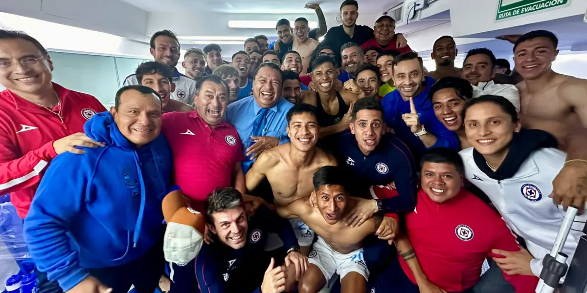La foto del récord de puntos / @CruzAzul