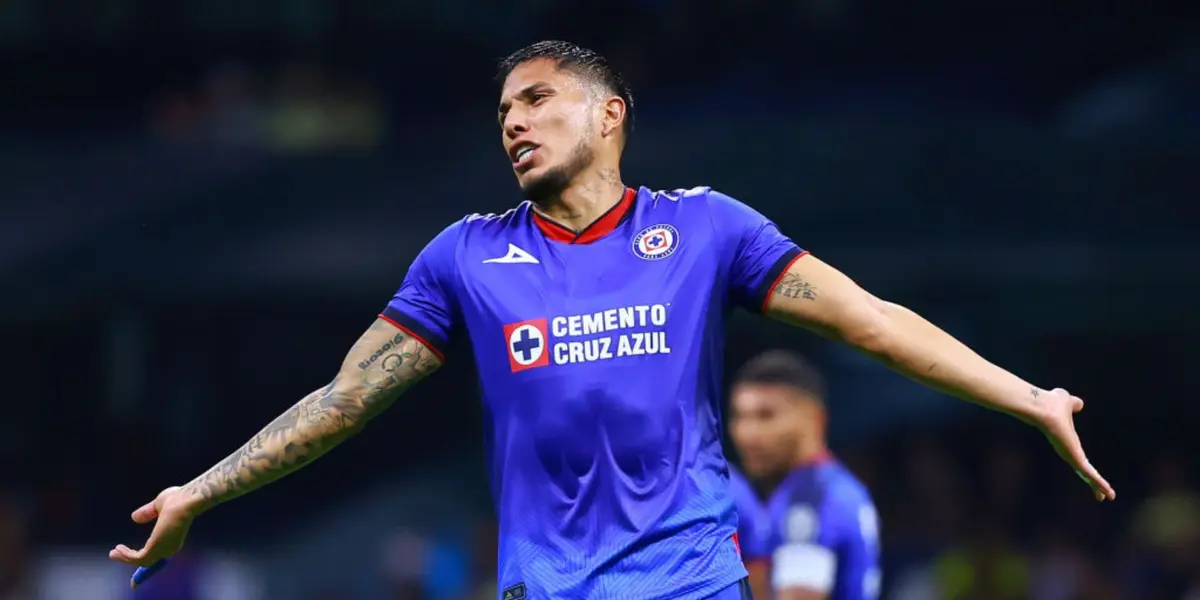 Lo que debe pasar para que Carlos Salcedo se quede en Cruz Azul.