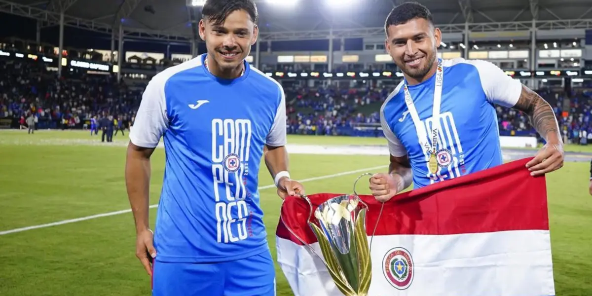 Los jugadores de la Máquina ayudaron a un aficionado