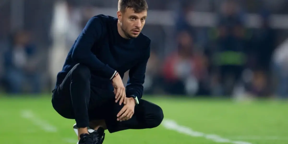 Martín Anselmi podría salir de Cruz Azul después de lo que hizó tras la eliminación ante el América | Foto: MexSport