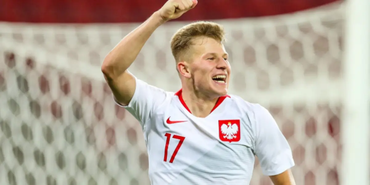 Mateusz Bogusz con la Selección de Polonia - Foto: Getty