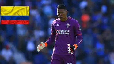 Mier con Cruz Azuil y bandera de Colombia/FOTO: Mexsport