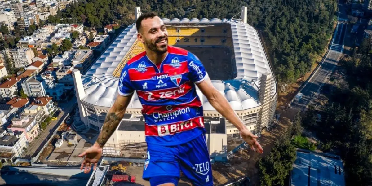 Moisés ya estaría viviendo sus últimas como jugador de Cruz Azul, pues parece que ya hay principio de acuerdo por el.