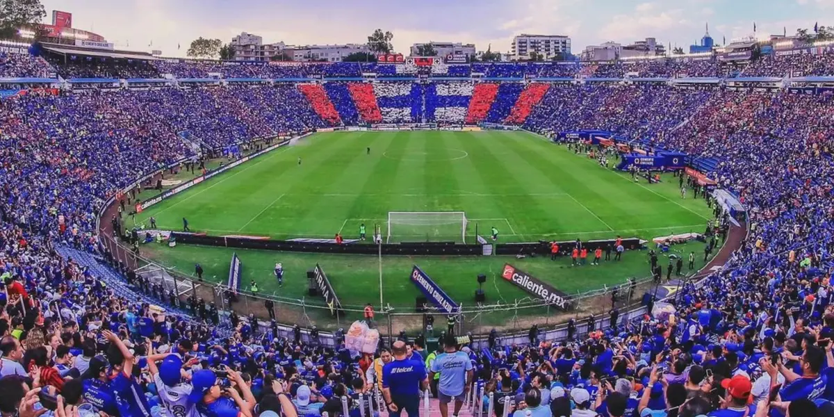 Mosaico en el Estadio Azul durante el AP 2024 / @CruzAzul