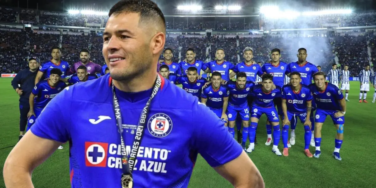 Pablo Aguilar con el equipo de Cruz Azul/La Máquina Celeste