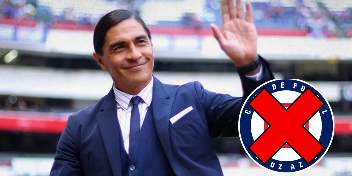Paco Palencia, con logo de Cruz Azul rayado/FOTO La Máquina Celeste