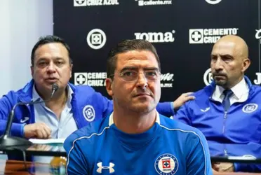Parece que nuestro querido técnico de Cruz Azul, no saldrá del equipo, se mantendrá en la institución, al menos así se comenta.