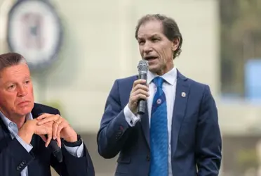 Parece que ya se dijo las razones de por qué el Cabeza no llegó a Cruz Azul, y si lo hizo en el América, el charrúa no fue el culpable